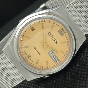 Vintage 1979 Citizen Automatic Mens Silver Watch W/daydate & Gold accents